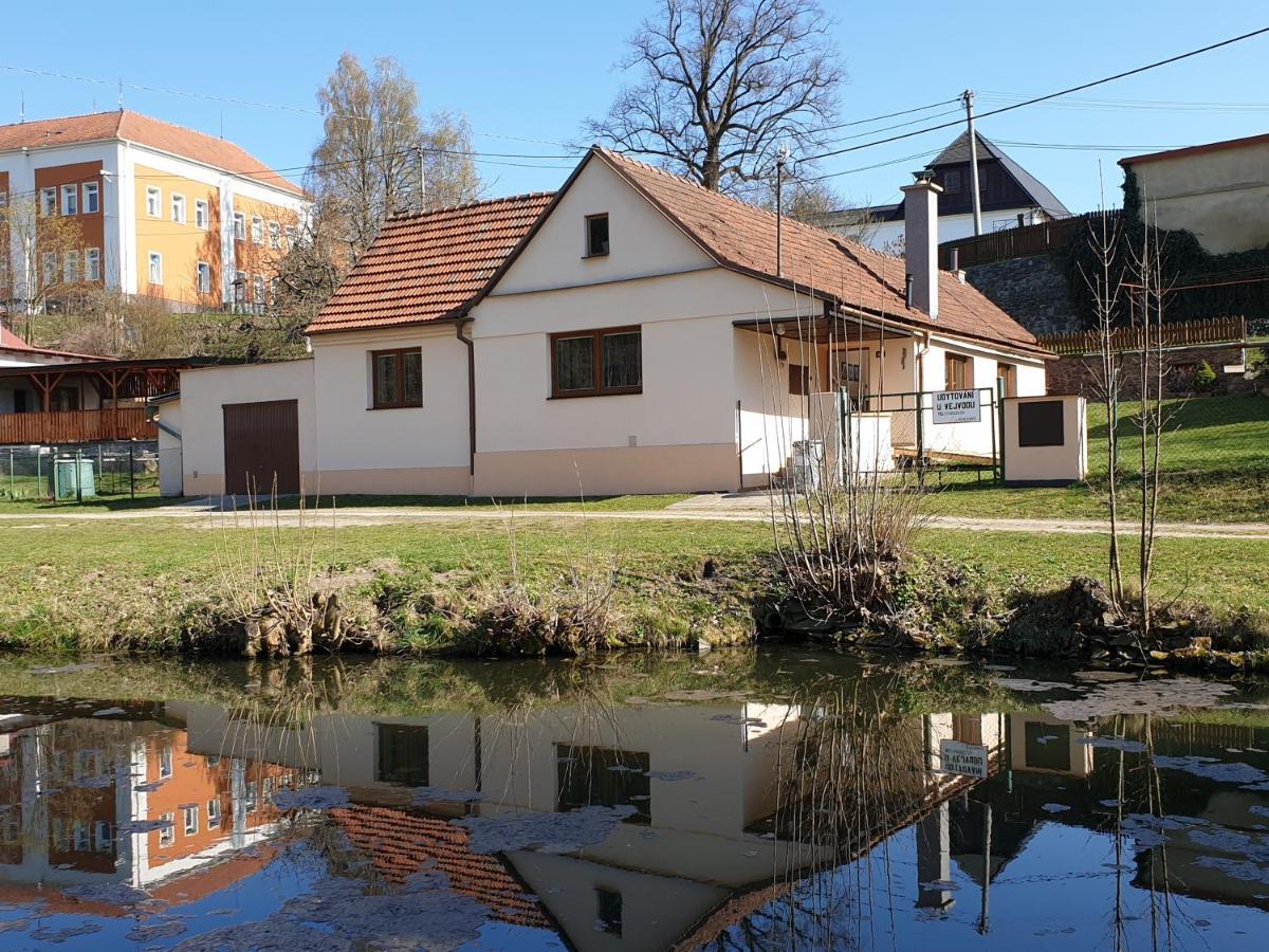 Chaloupka U Vejvodu Villa Skripov Eksteriør billede
